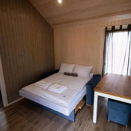 Kwiatkowo - Caloroczny Kompleks Z Baliami I Letnia Plaza * 라트코프