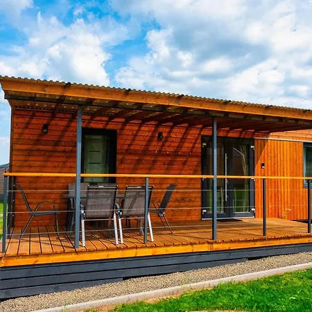 펜션 Kwiatkowo - Caloroczny Kompleks Z Baliami I Letnia Plaza 라트코프