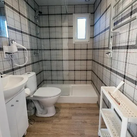 펜션 Kwiatkowo - Caloroczny Kompleks Z Baliami I Letnia Plaza 라트코프